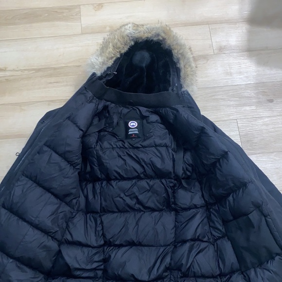 Canada goose jacket - Picture 7 of 8